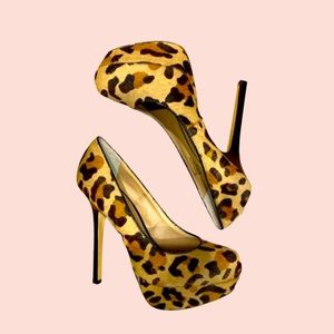 Steve Madden Leopard Pumps